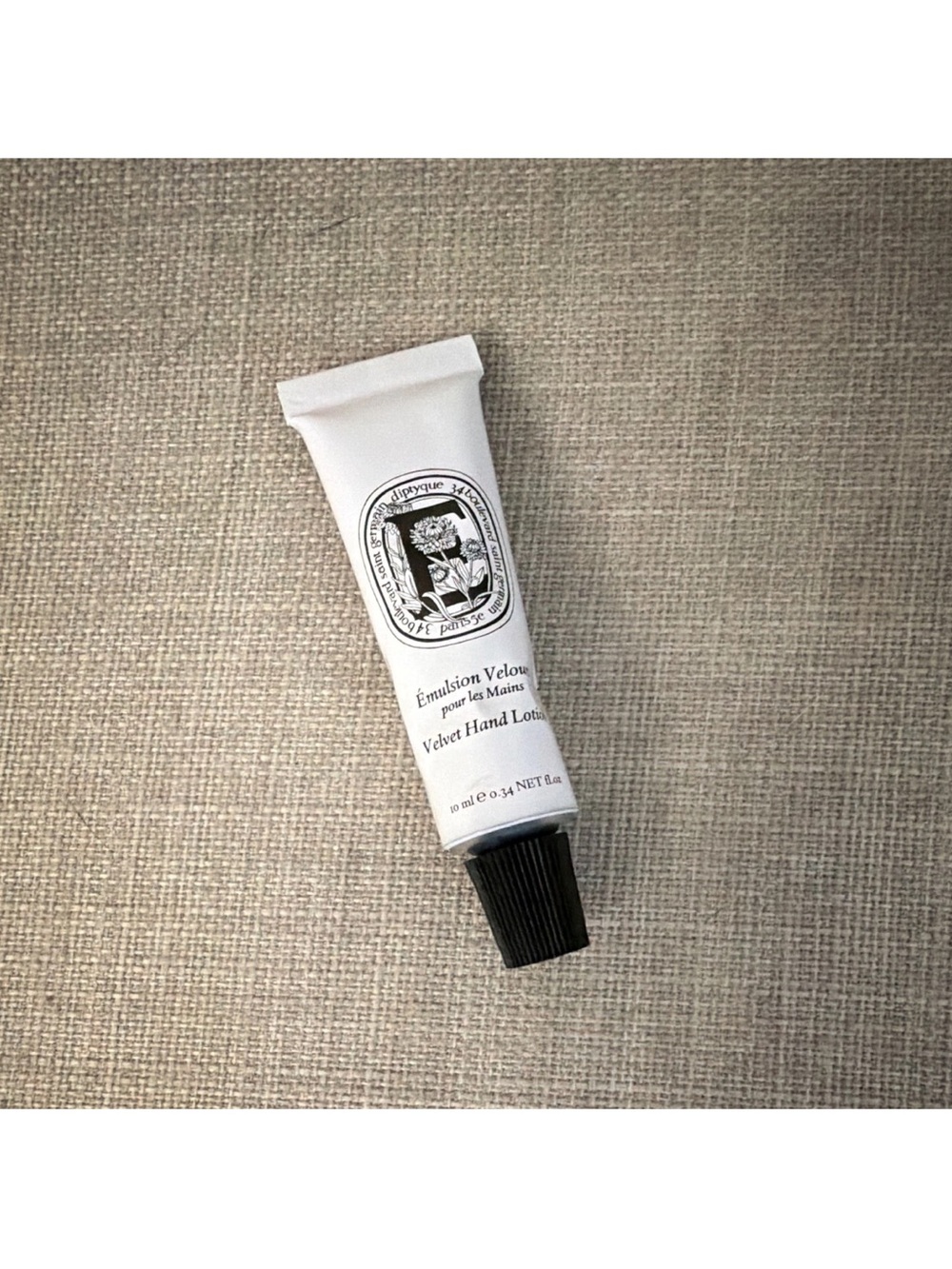 Brand New Diptyque Velvet Hand Lotion Made In Italy 10 ml / 0.34 fl.oz Travel